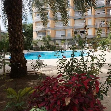 Salou Apartamento Familiar / Piscina / Zona Tranquilaアパートメント エクステリア 写真