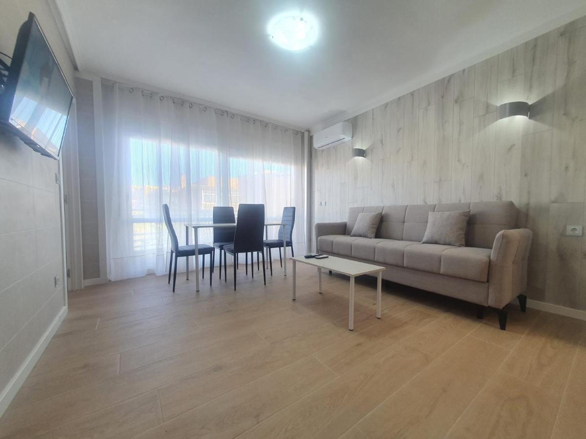 Salou Apartamento Familiar / Piscina / Zona Tranquilaアパートメント エクステリア 写真