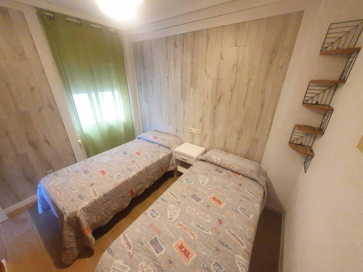 Salou Apartamento Familiar / Piscina / Zona Tranquilaアパートメント エクステリア 写真