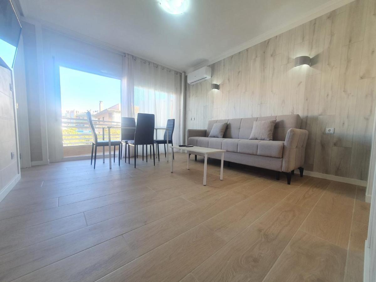 Salou Apartamento Familiar / Piscina / Zona Tranquilaアパートメント エクステリア 写真