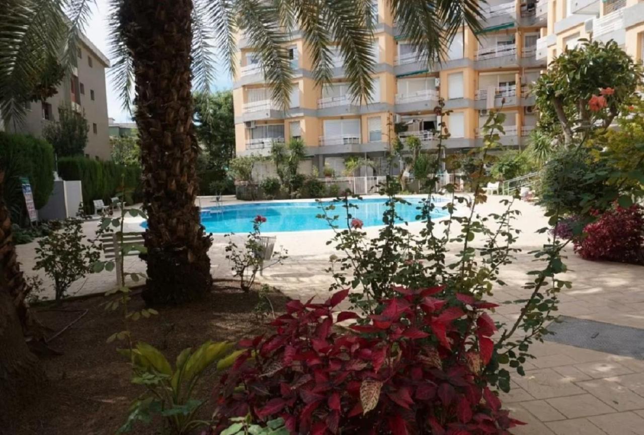 Salou Apartamento Familiar / Piscina / Zona Tranquilaアパートメント エクステリア 写真